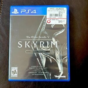 PS4 game. Skyrim-The Elder Scrolls V-Special Edition
